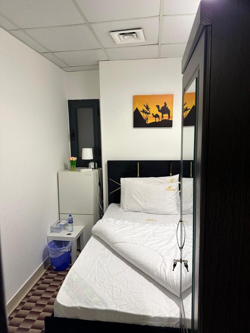 Four Stars Апартаменти