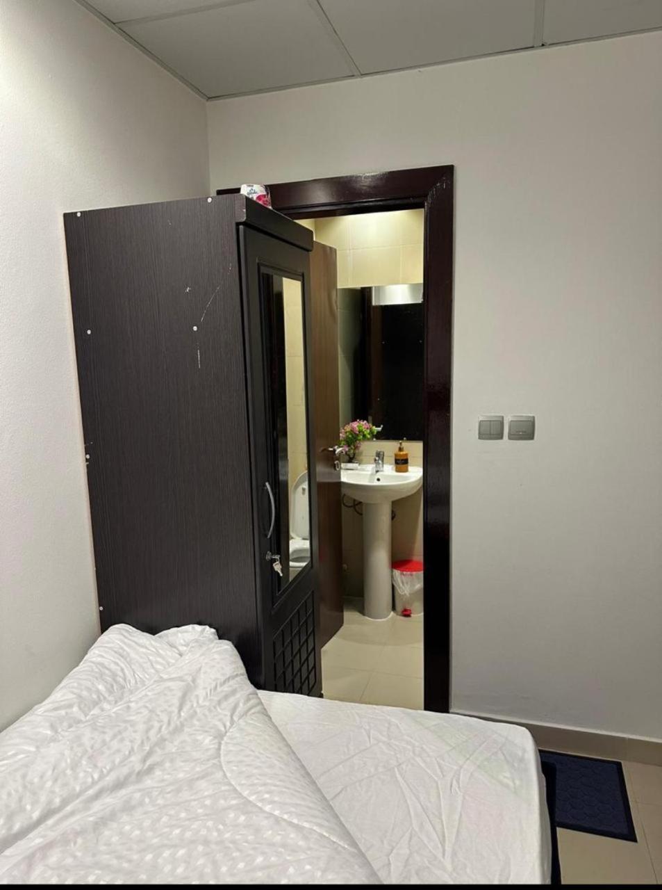 Four Stars Апартаменти *