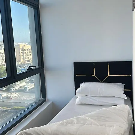 Four Stars Hostel Dubai Exterior photo